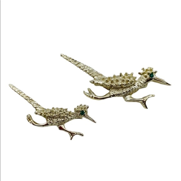 ROAD RUNNER SCATTER PINS - Picture 1 of 5